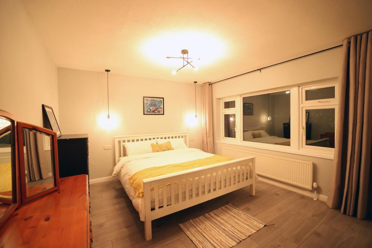 Bath City Skyline Spacious 3 Bed House For Family Exterior photo